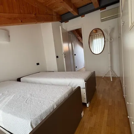 Marconi Deluxe Apartment